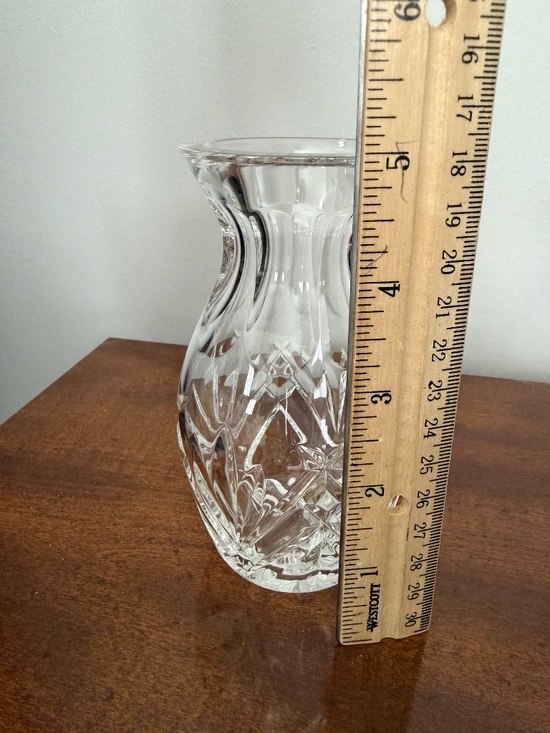 Waterford Crystal Petite Violet Bud Vase – THE ANTIQUE YARD Waterford Crystal Bud Vase